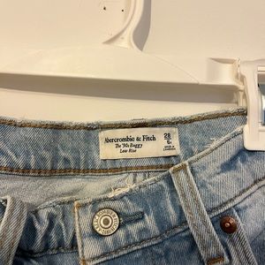 Abercrombie 90s low rise baggy jeans